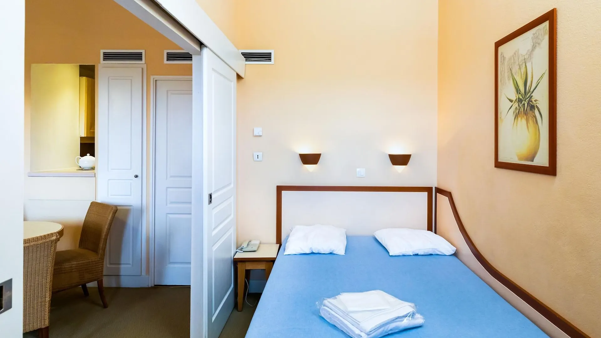Sowell Family Hotel Port Grimaud 4*,  France