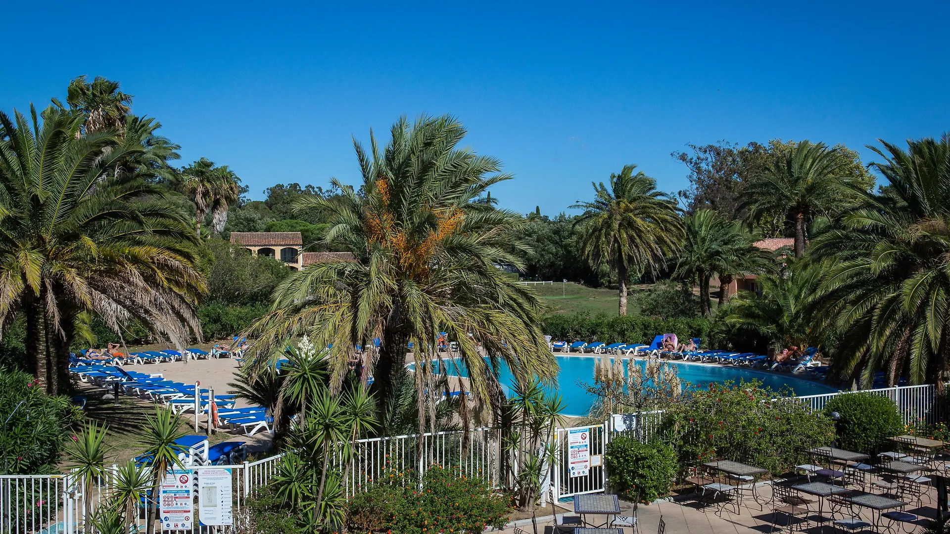 **** Appart hôtel Sowell Family Hotel Port Grimaud France